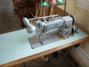 Machine à coudre Adler triple